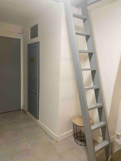 Appartement Cosy Centre Ville Melun Luaran gambar